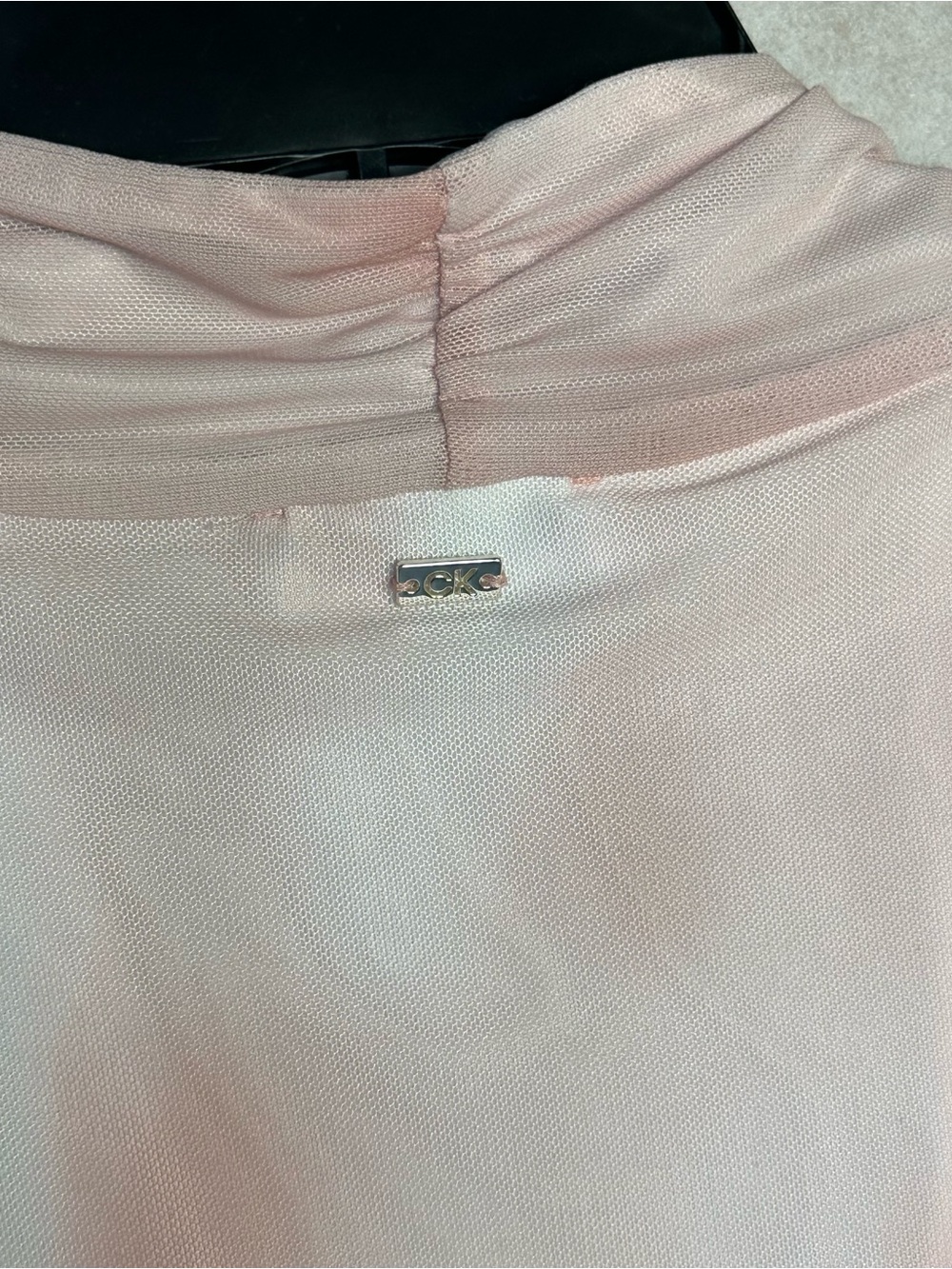 Calvin Klein Women’s Shirt Size XL Blush Pink Draped Sleeveless Wrap-Style - Picture 4 of 7